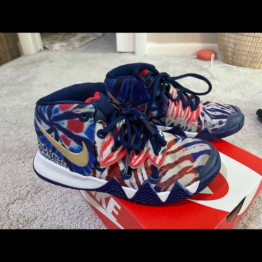 Boys lebron Nike